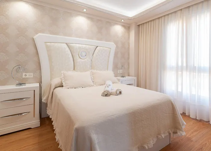 By Cruceiro アパート バイヨーナ